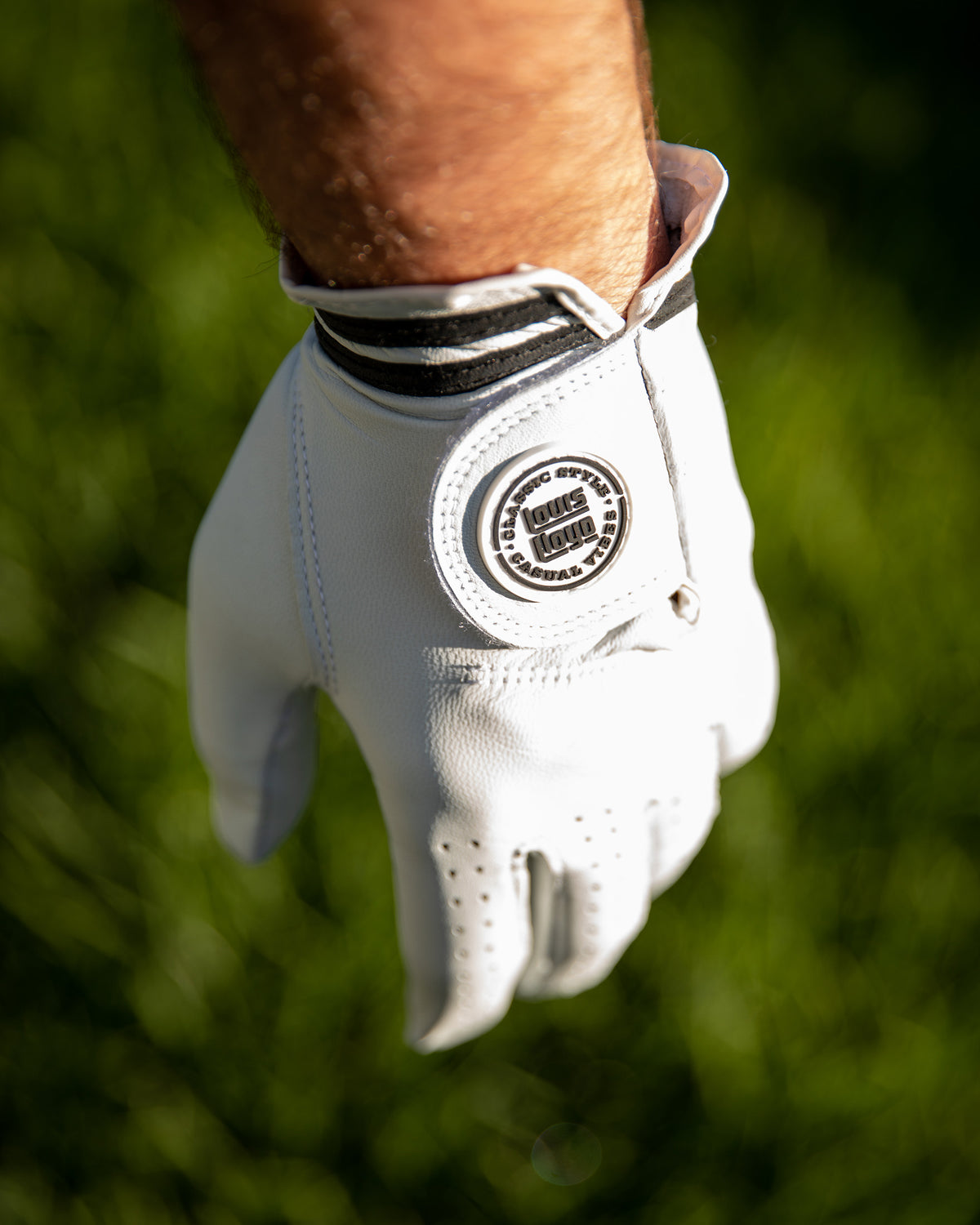 Golf Glove (Classic Style Badge)